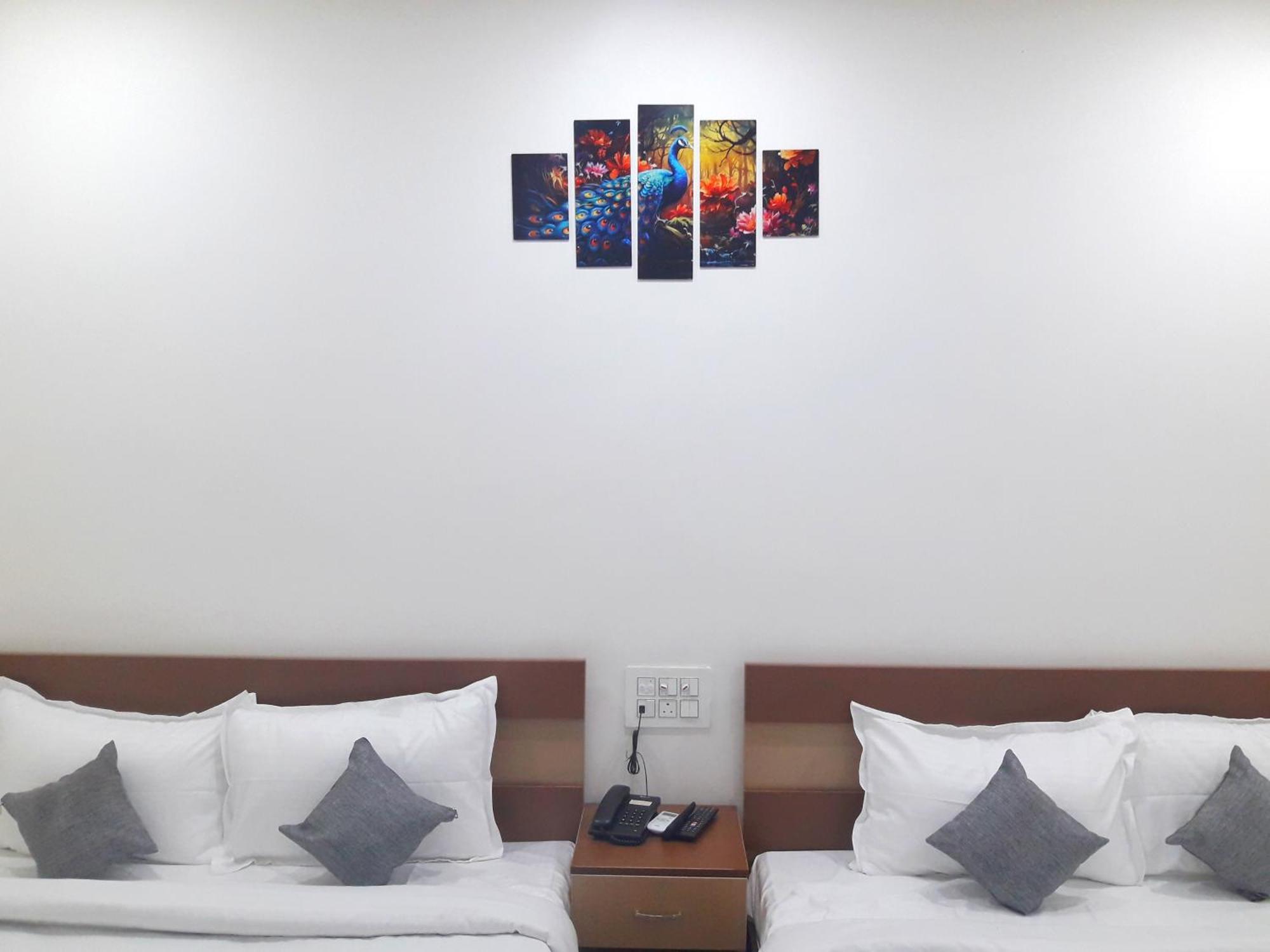 Hotel Park Victoria Kolkata Bagian luar foto