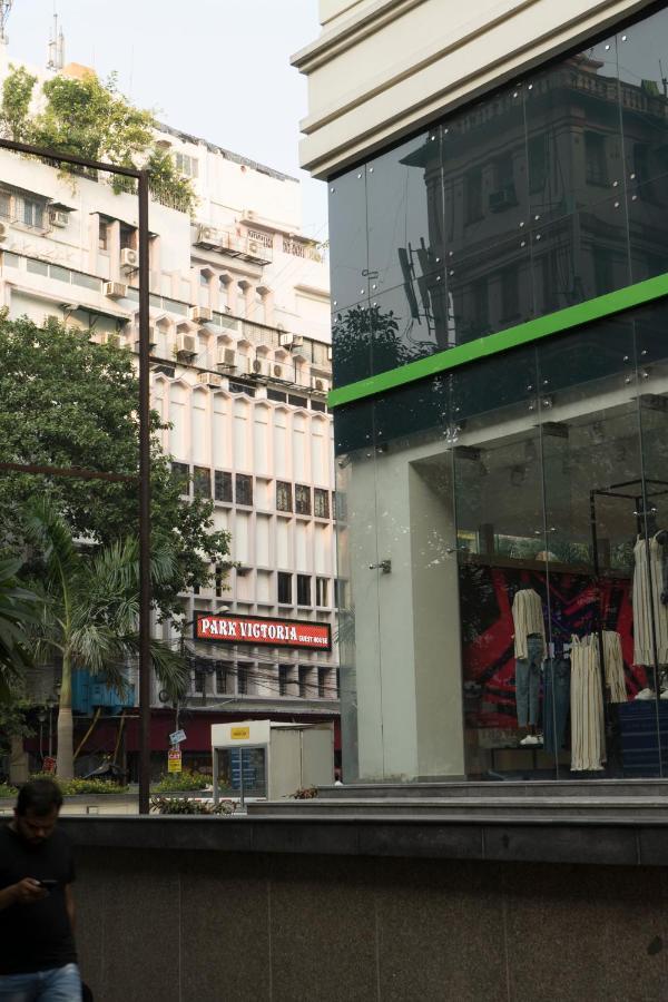 Hotel Park Victoria Kolkata Bagian luar foto